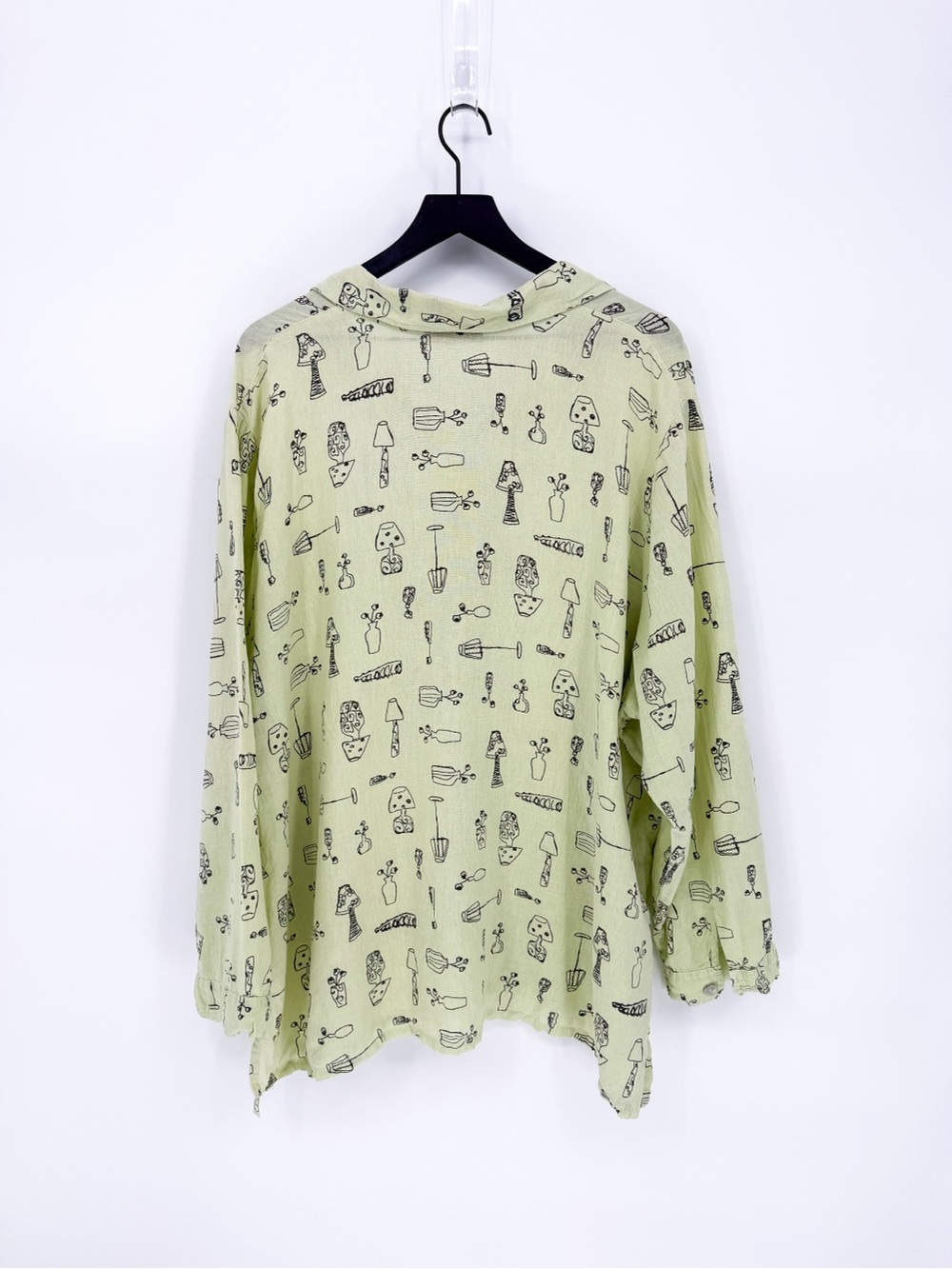 Fenini Linen Pottery and Lamp Doodle Print Button Front Top Green 2X - Picture 9 of 10
